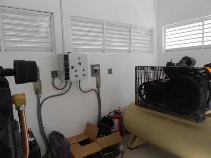 INSTALACIONES ELECTRICAS Y CONTROL